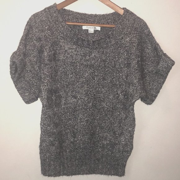 2 for $15 Forever 21 Short Sleeve Chunky Sweater - Picture 1 of 9